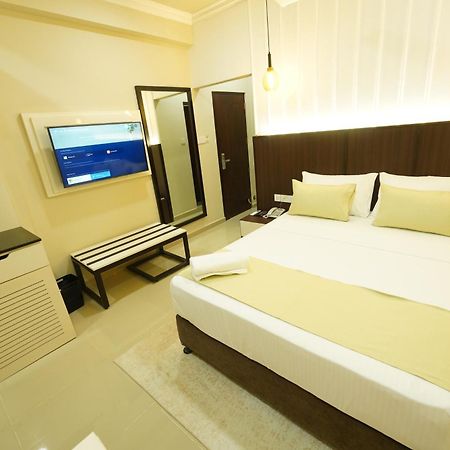 Hotel Grand Amanee 라트나푸라 외부 사진