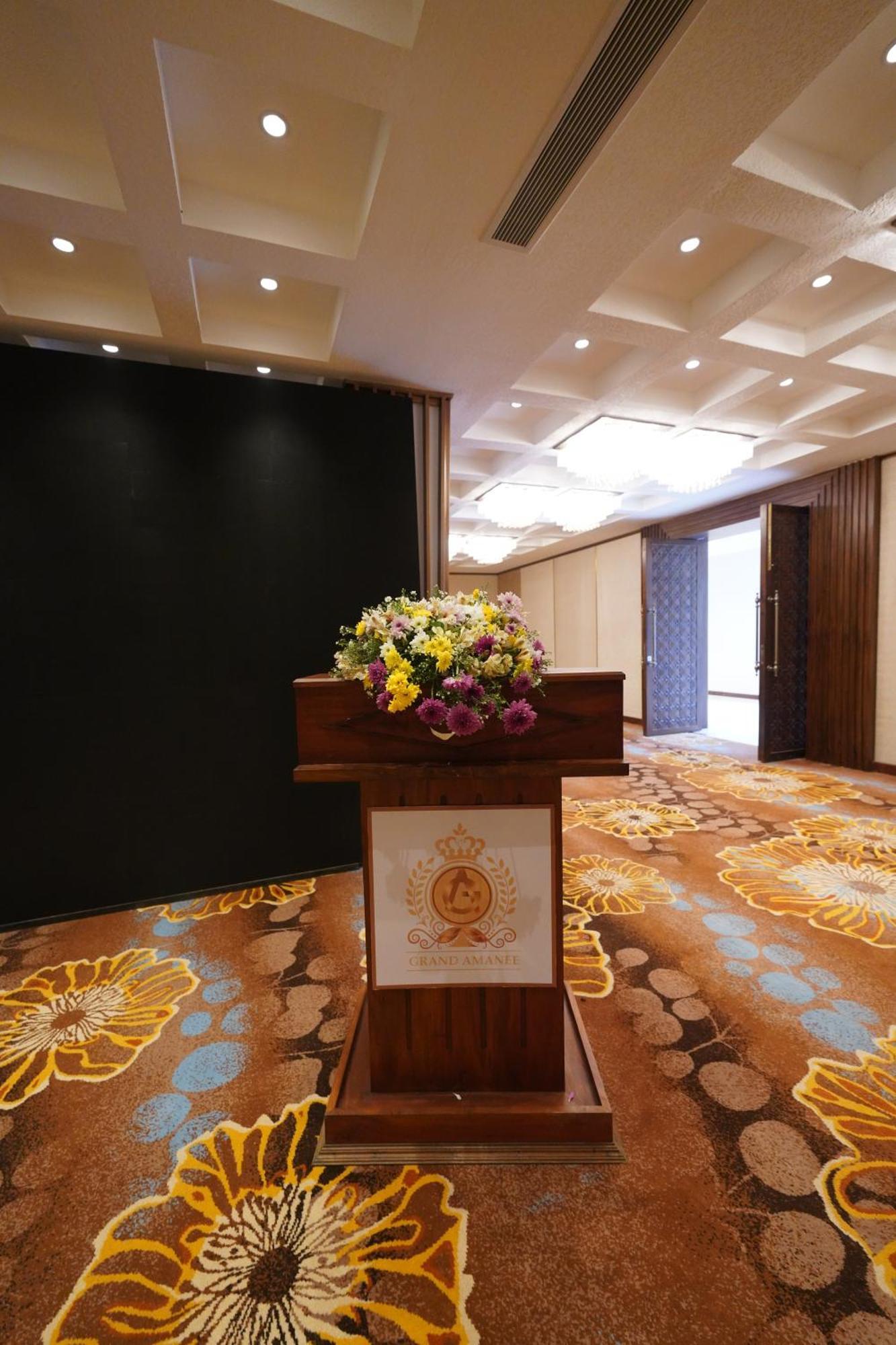 Hotel Grand Amanee 라트나푸라 외부 사진