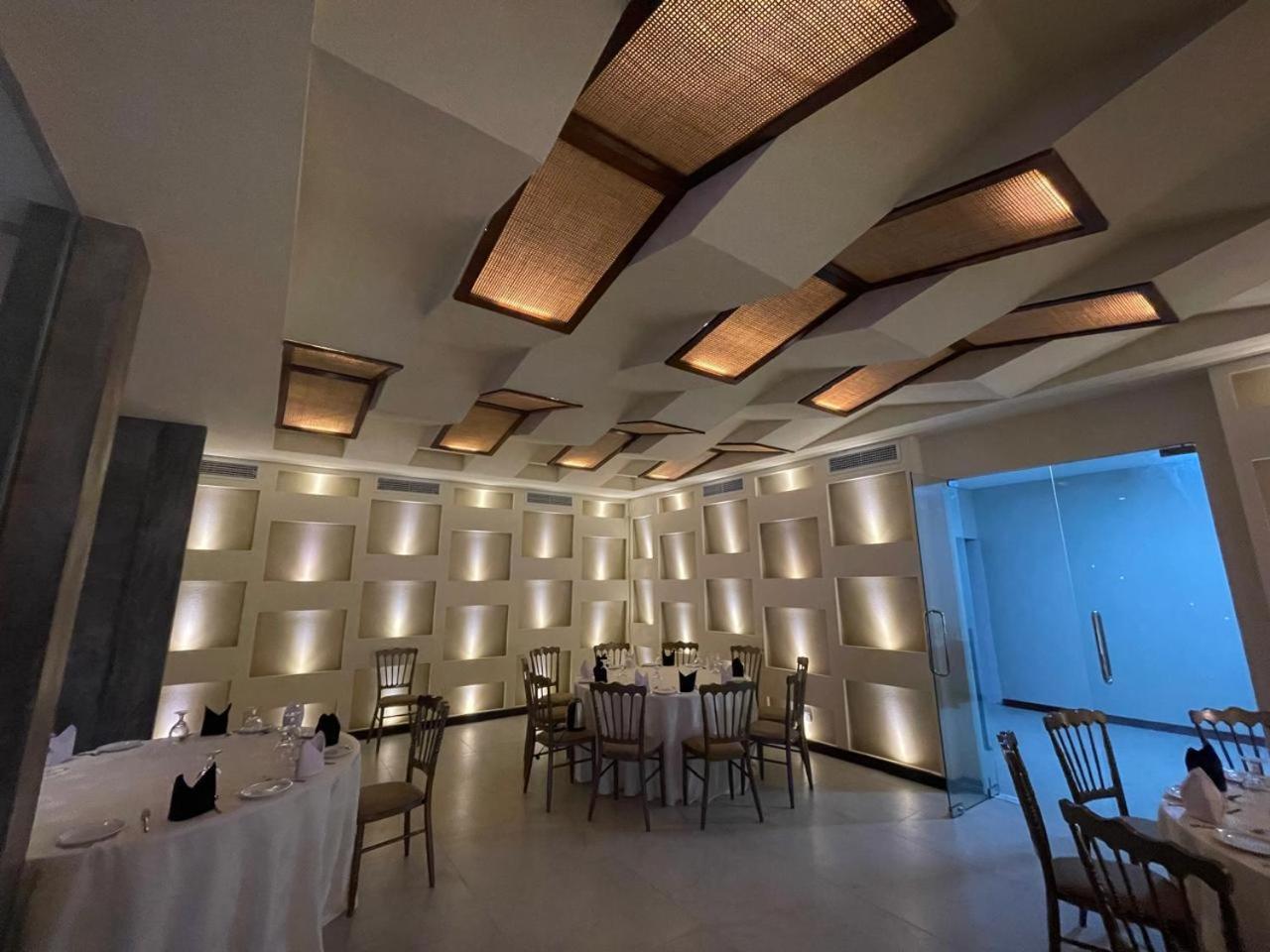 Hotel Grand Amanee 라트나푸라 외부 사진