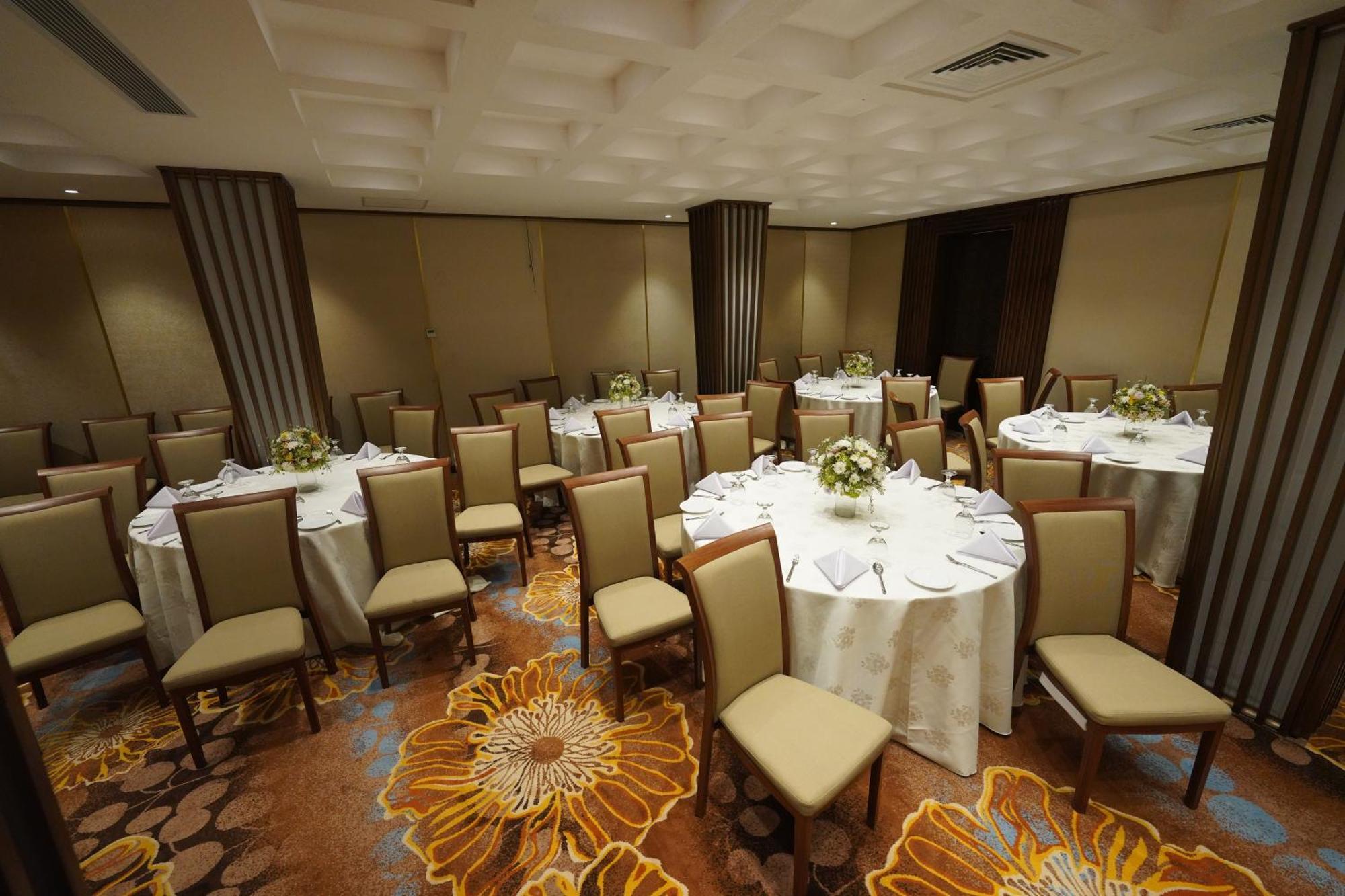 Hotel Grand Amanee 라트나푸라 외부 사진
