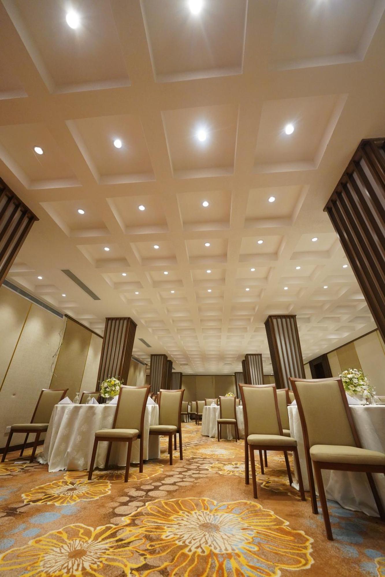 Hotel Grand Amanee 라트나푸라 외부 사진